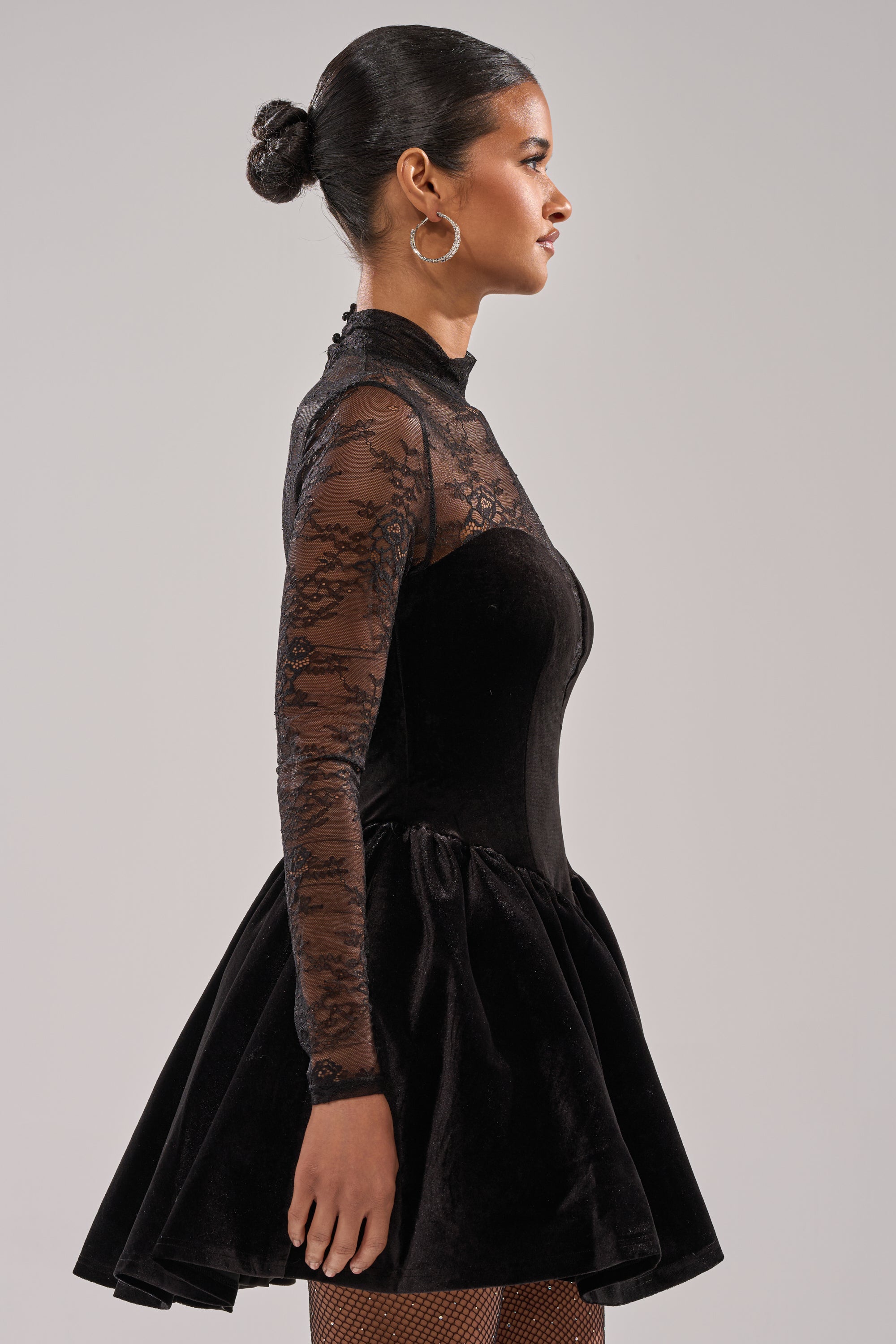 DRESSED TO IMPRESS LACE MINI DRESS