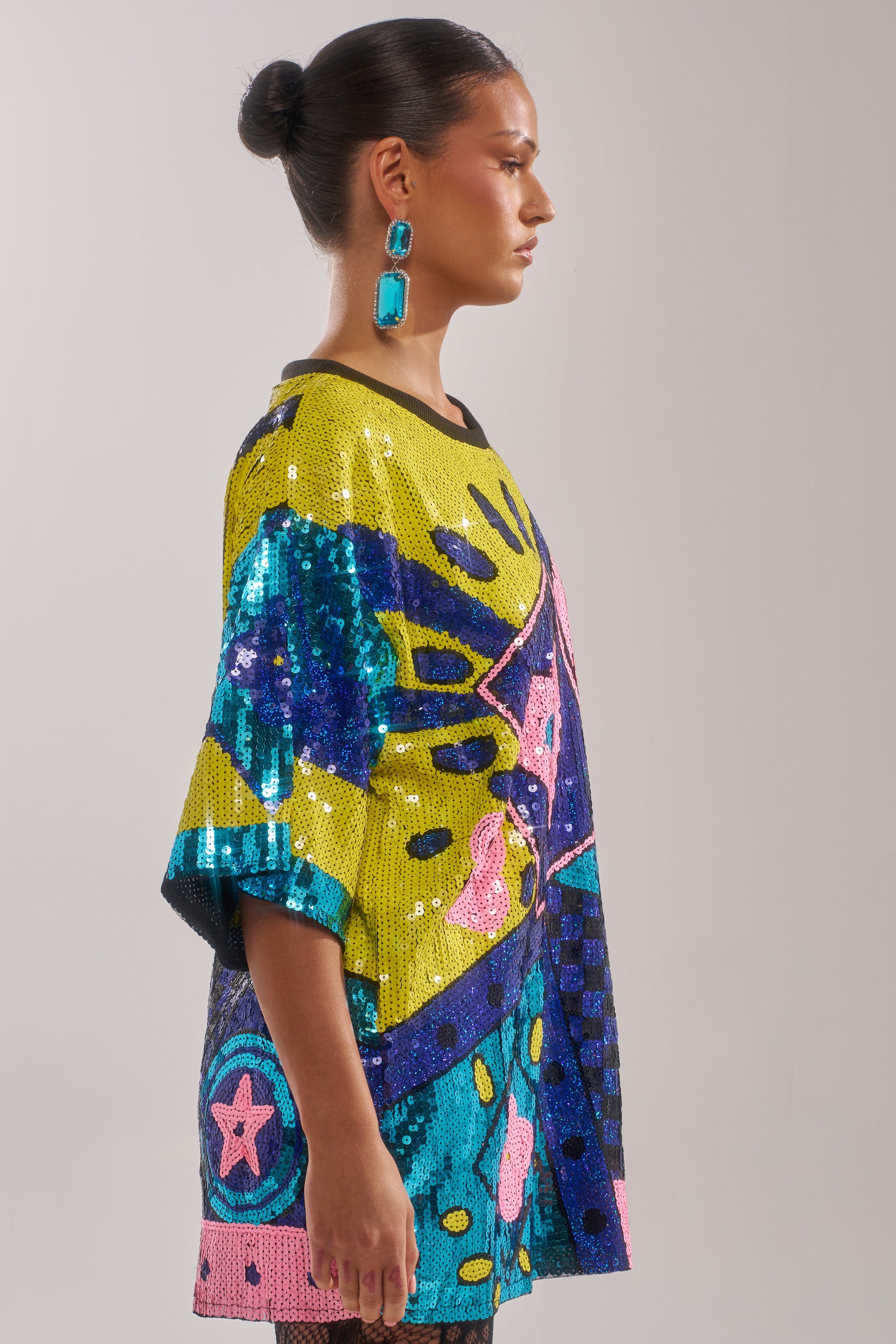 QUEEN OF HEARTS SEQUIN TSHIRT DRESS