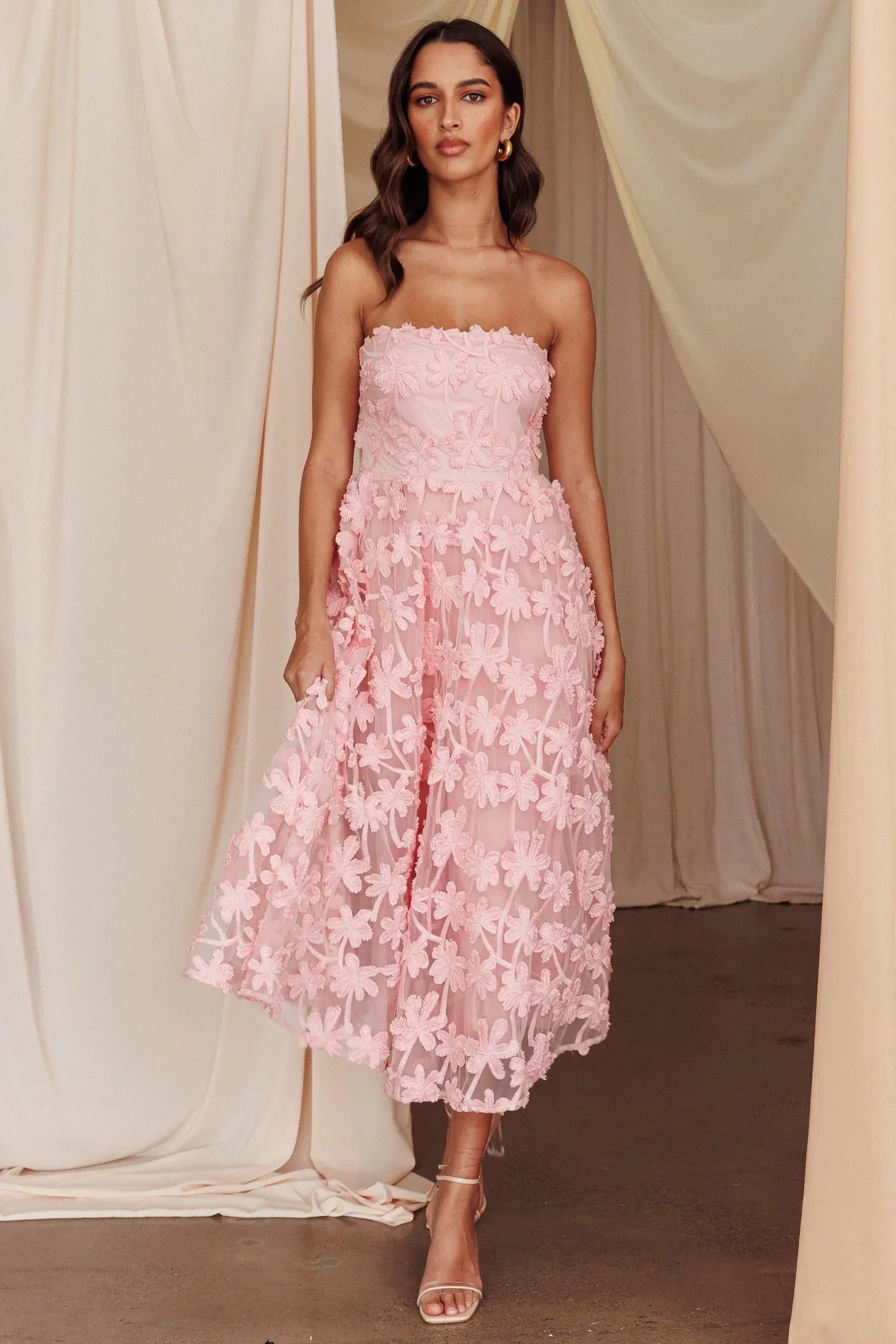 Dori Floral Embellished Midi Dress Blush